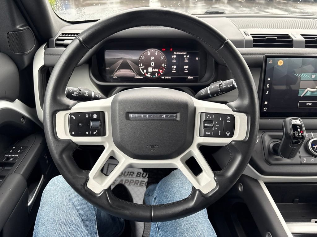 Used 2025 Land Rover Defender 110 S AWD/4WD image 23