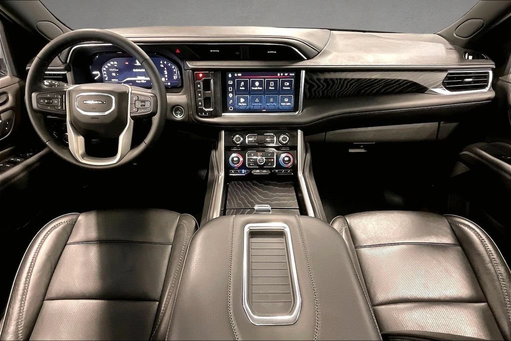 Used 2024 GMC Yukon Denali AWD/4WD image 8