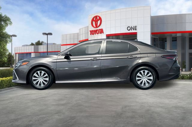Used 2022 Toyota Camry LE FWD image 8