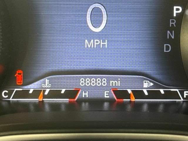 Used 2019 Jeep Cherokee Limited w/ Luxury Group AWD/4WD image 18