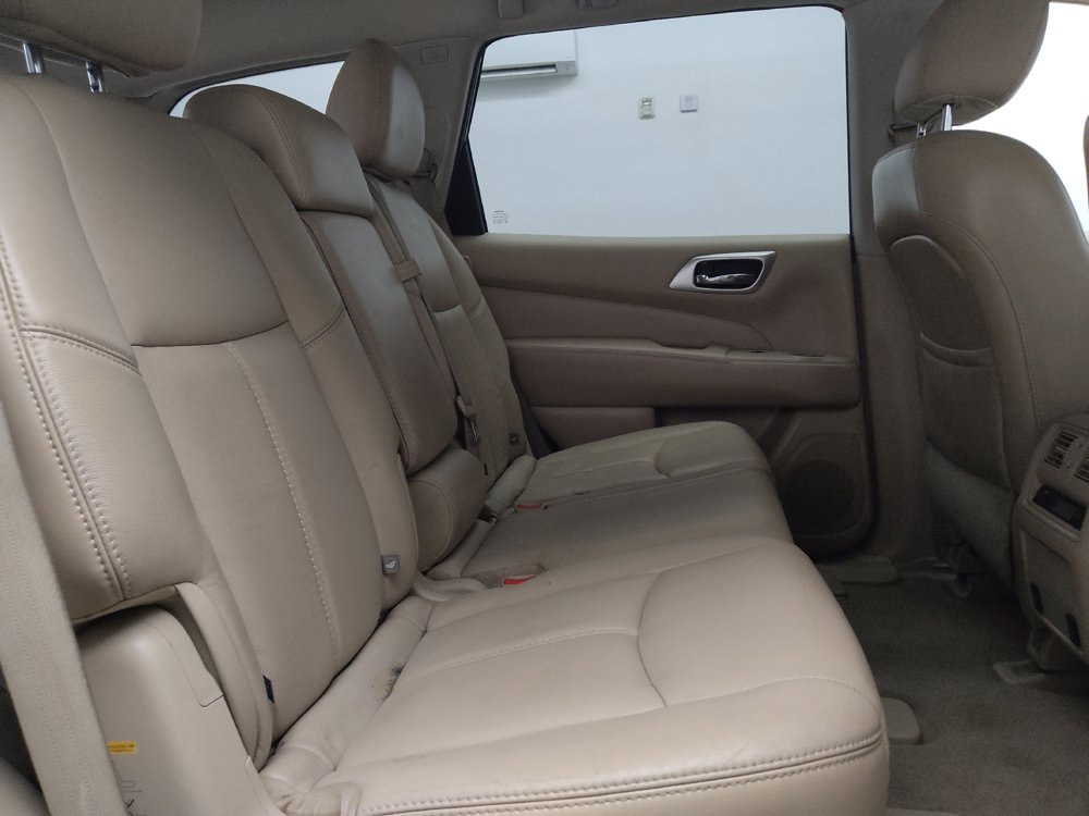 Used 2014 Nissan Pathfinder SL w/ SL Tech Package FWD image 19