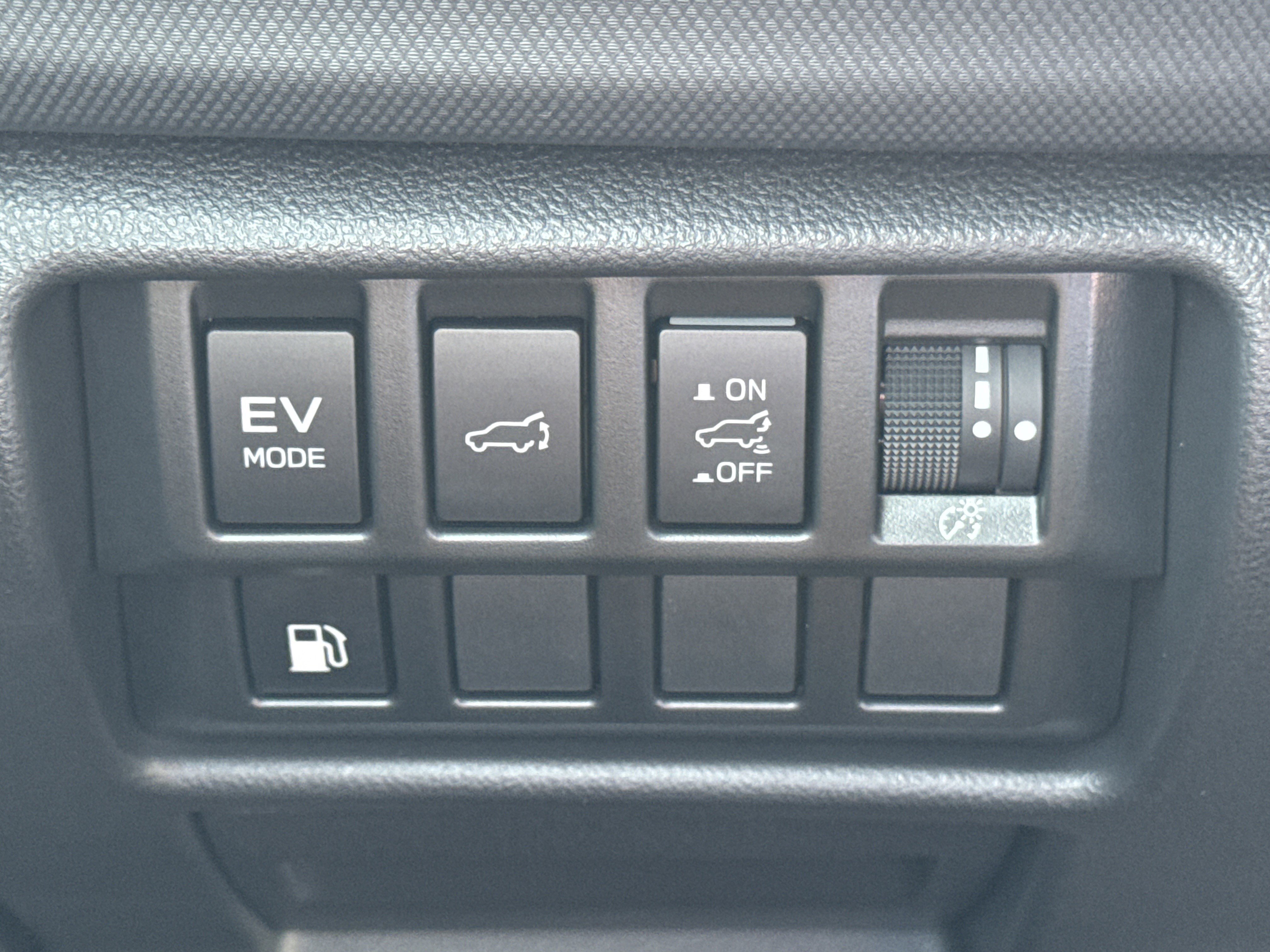 Certified 2025 Subaru Forester Premium image 24