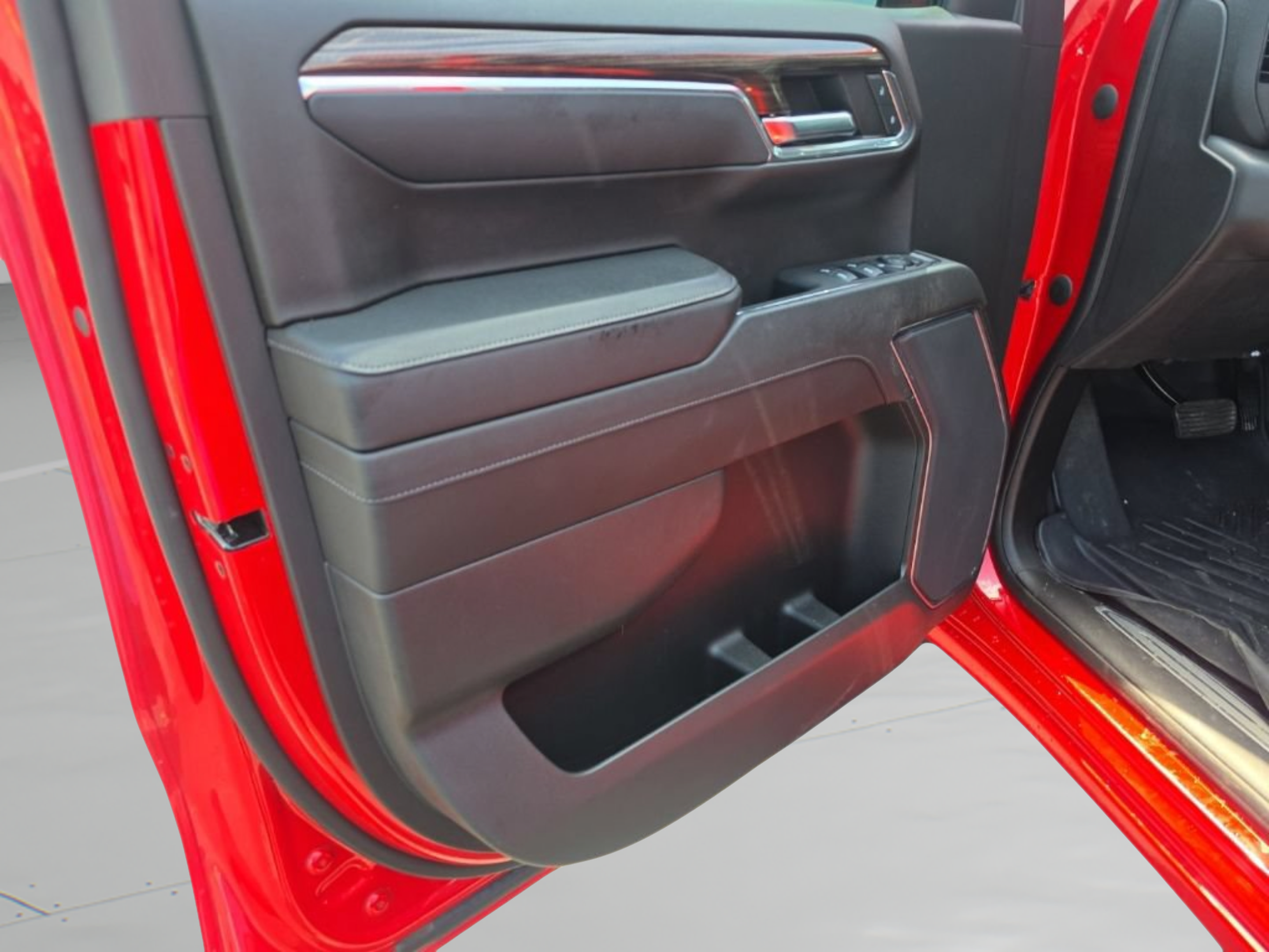 Used 2023 Chevrolet Silverado 1500 RST AWD/4WD image 12