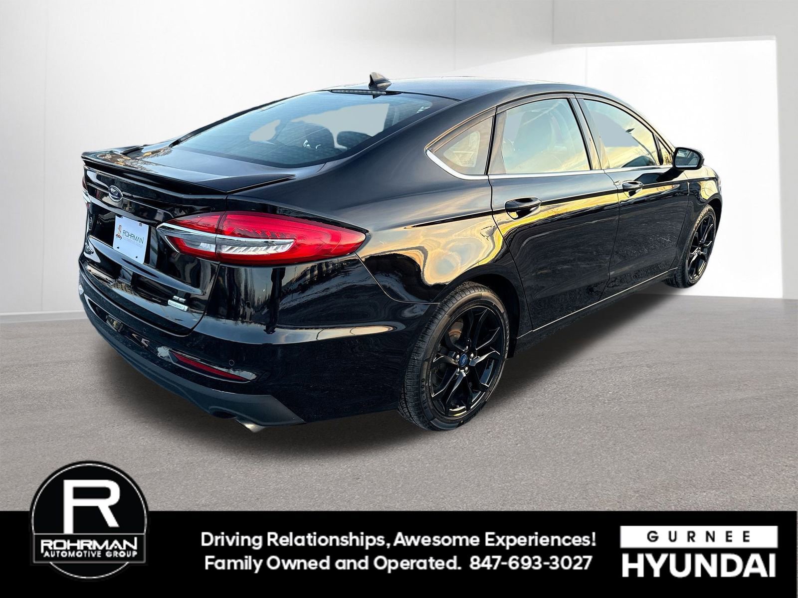 Used 2019 Ford Fusion SE w/ Equipment Group 151A image 9