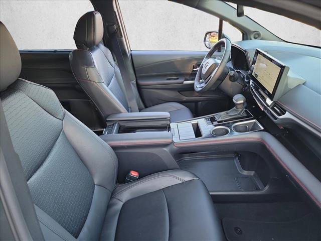 Used 2026 Toyota Sienna XSE FWD image 15