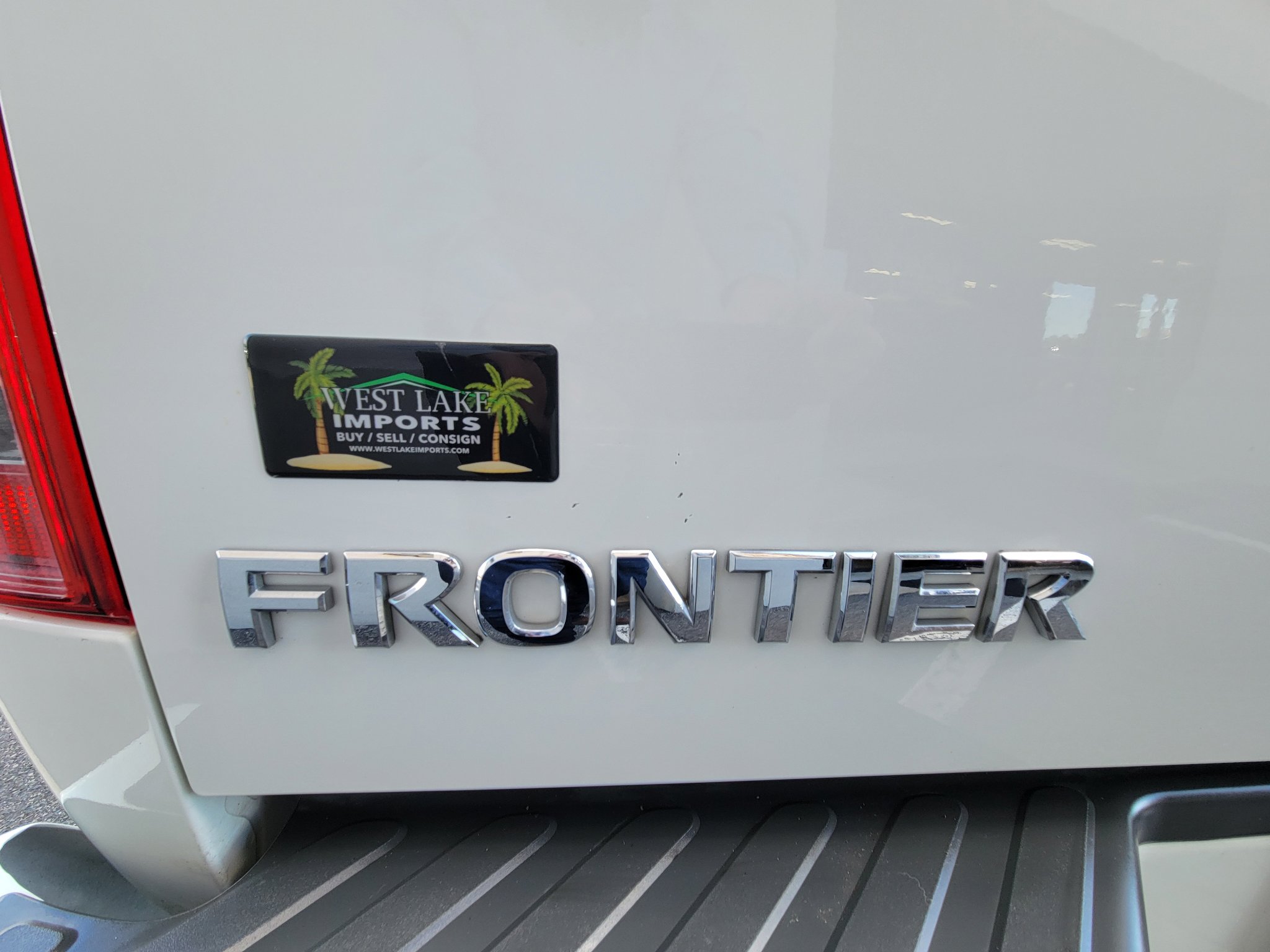 Used 2020 Nissan Frontier S w/ S Utility Package image 11