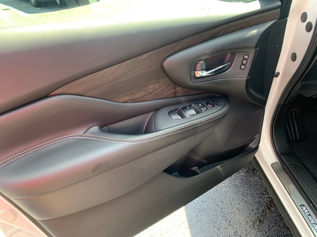 Certified 2024 Nissan Murano Platinum w/ Cargo Package FWD image 19