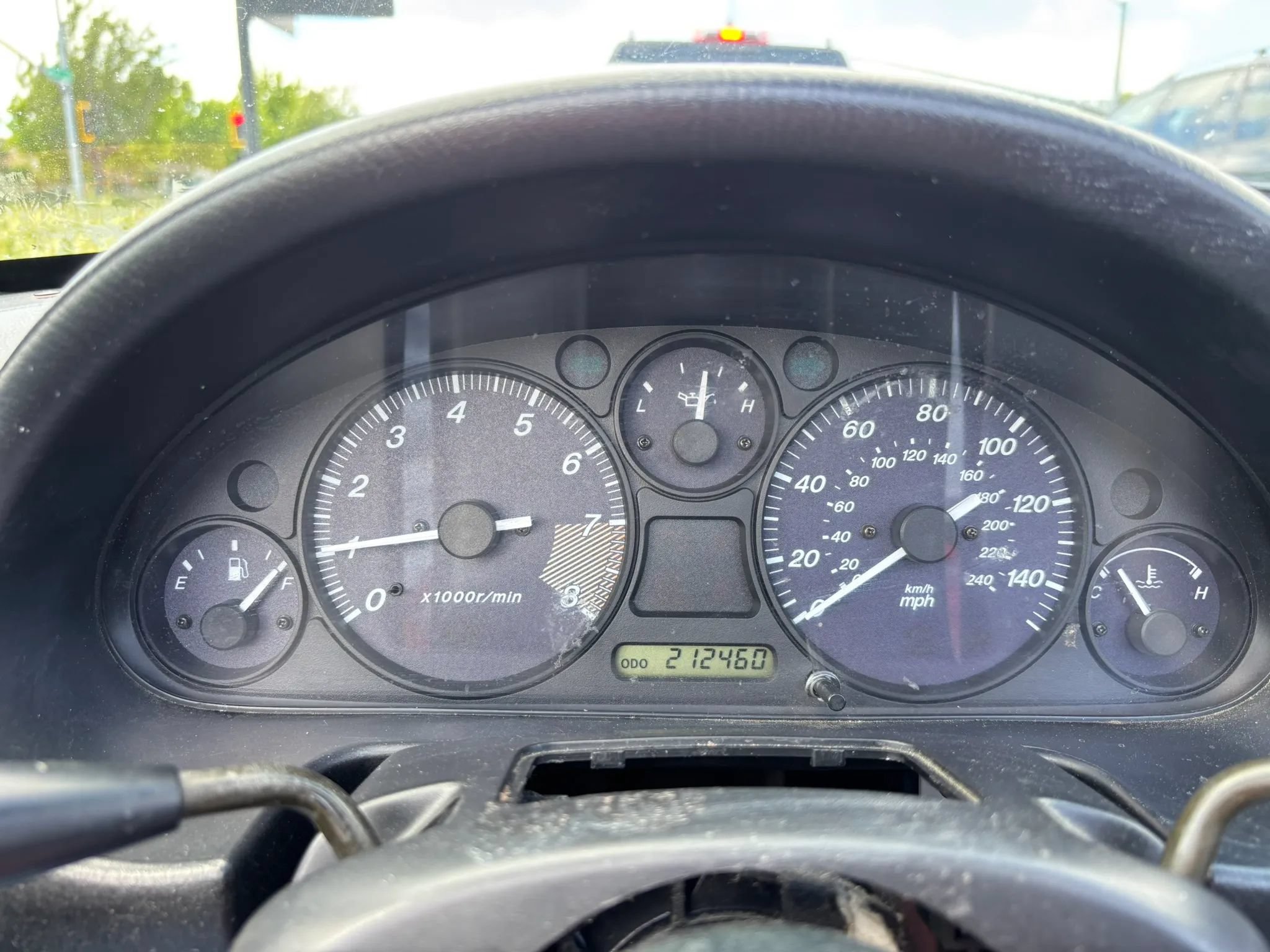 Used 2000 MAZDA MX-5 Miata RWD image 4