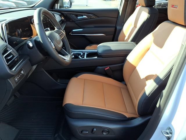New 2027 Chevrolet Traverse Z71 w/ LPO, Floor Liner Package AWD/4WD image 6