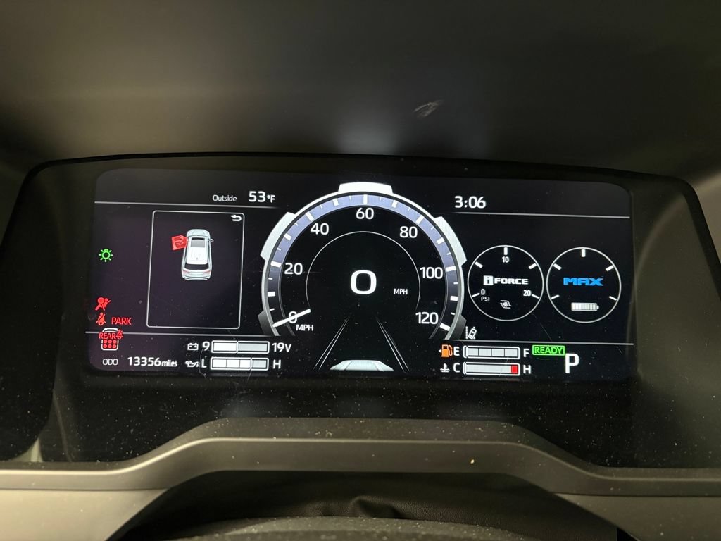 Used 2024 Toyota Sequoia TRD Pro AWD/4WD image 15