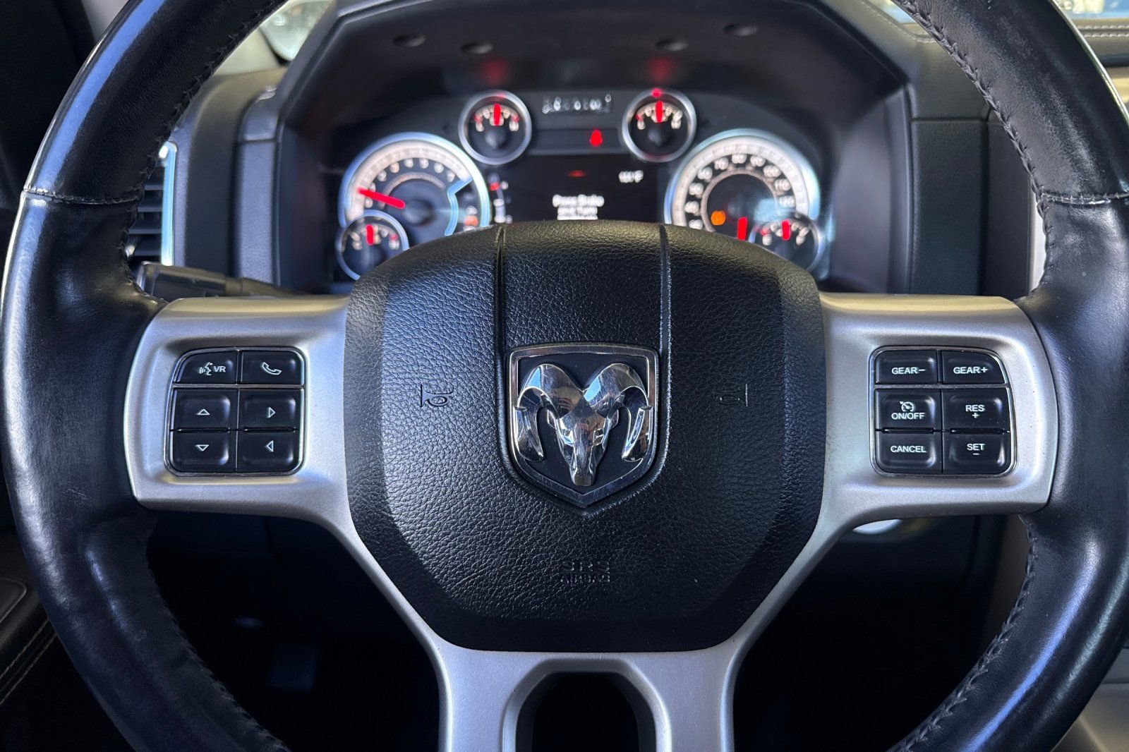 Used 2013 RAM 1500 Laramie w/ Convenience Group AWD/4WD image 32