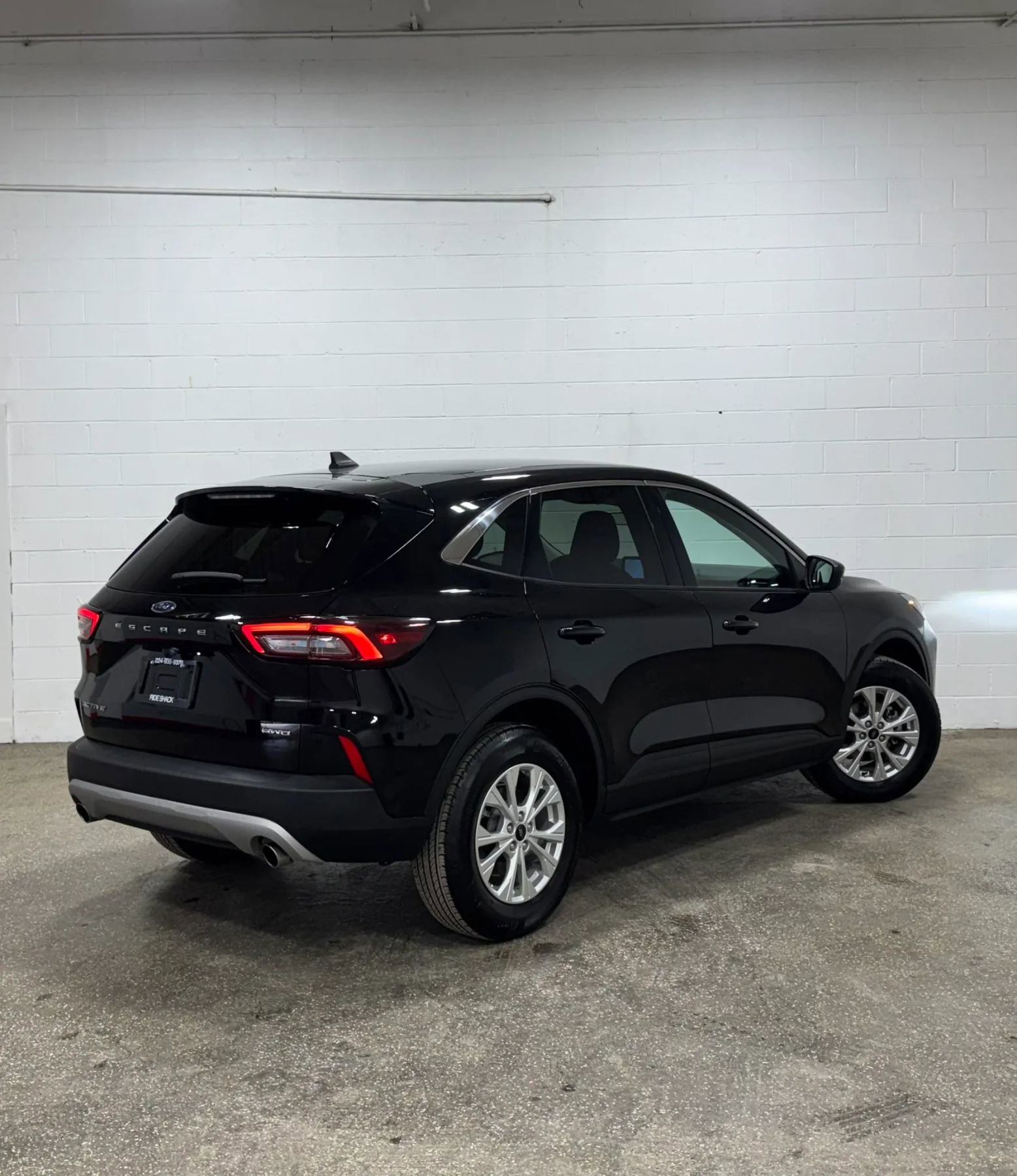 Used 2023 Ford Escape Active image 3