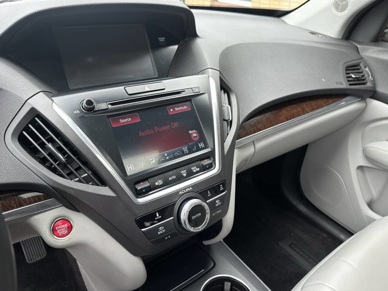 Used 2017 Acura MDX SH-AWD image 2