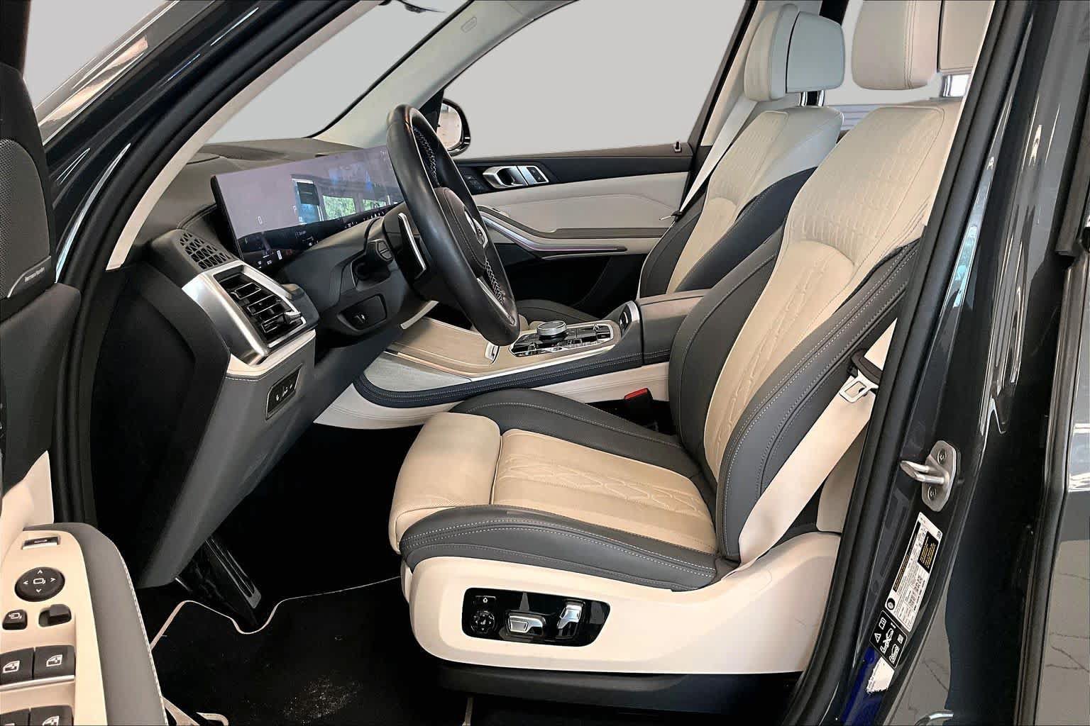 Used 2026 BMW X7 M60i AWD/4WD image 7