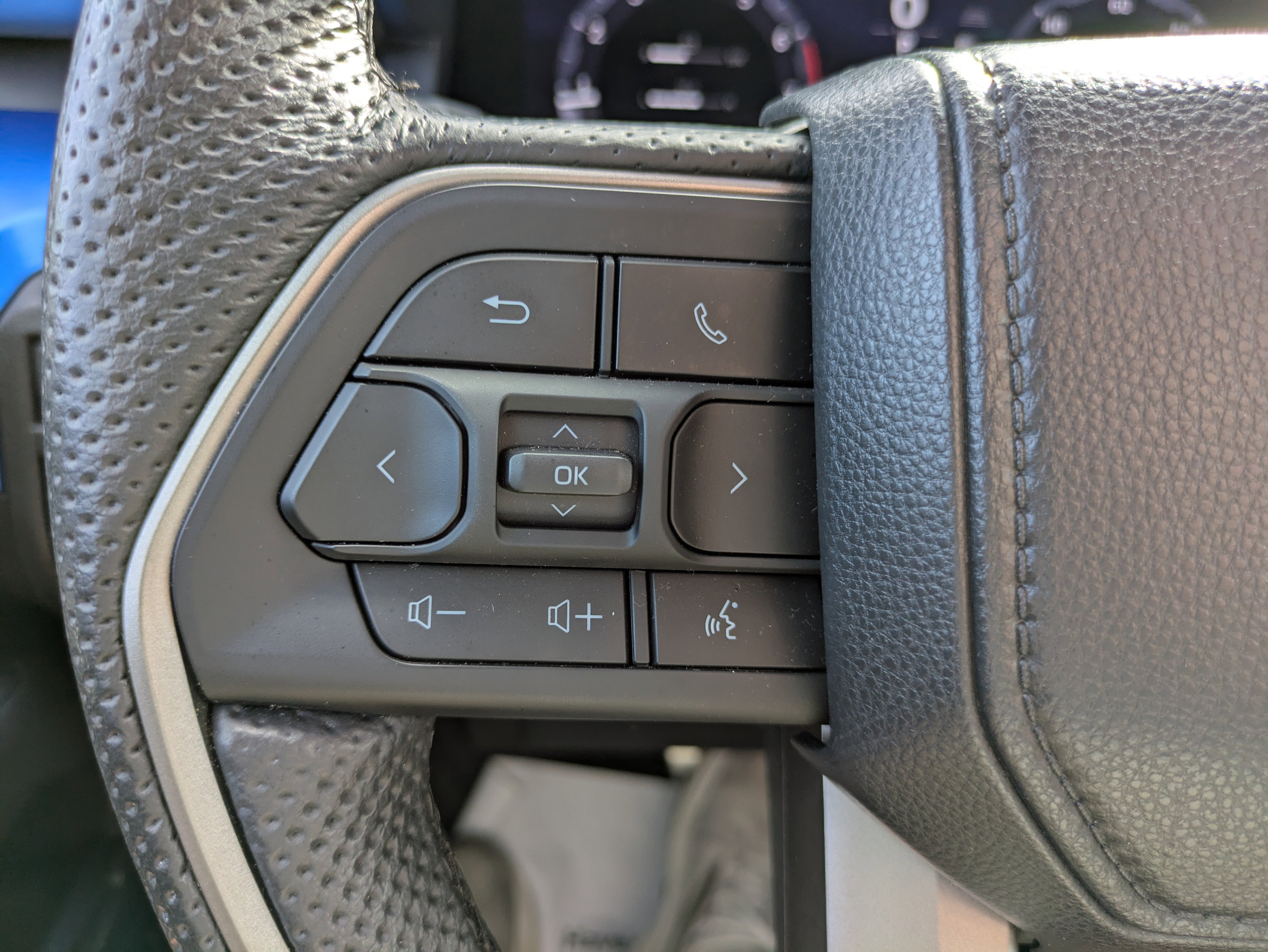 Used 2024 Toyota Tacoma TRD Sport w/ TRD Sport Upgrade Package image 22