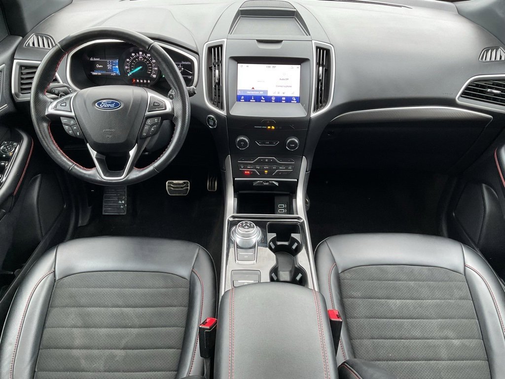 Used 2020 Ford Edge ST-Line w/ Cold Weather Package image 17