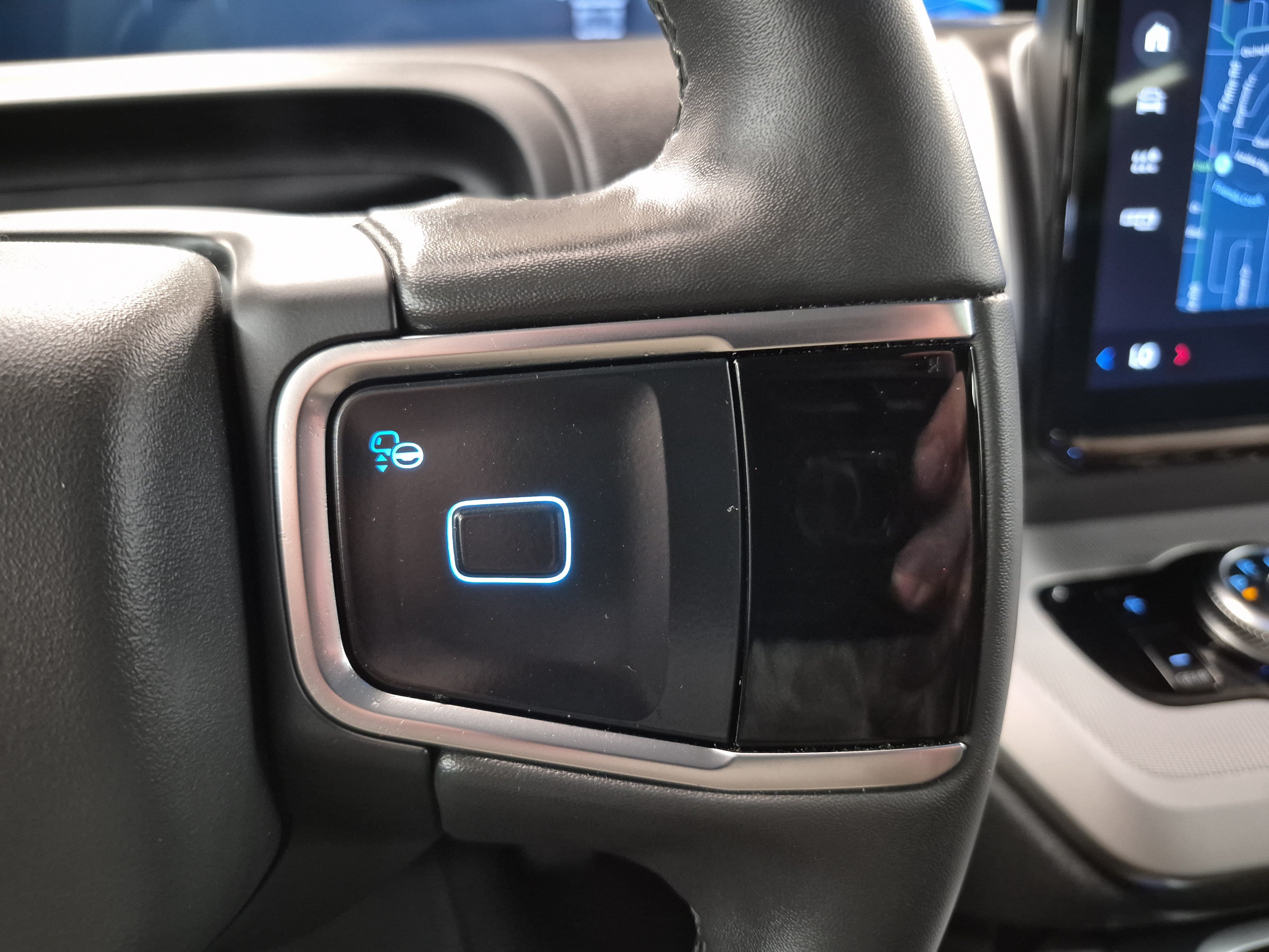 Certified 2025 Ford Expedition Max Active AWD/4WD image 28