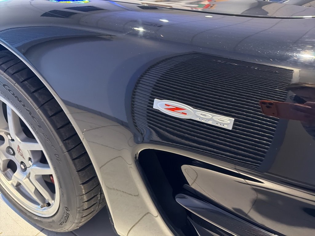 Used 2004 Chevrolet Corvette Z06 w/ Memory Package image 19