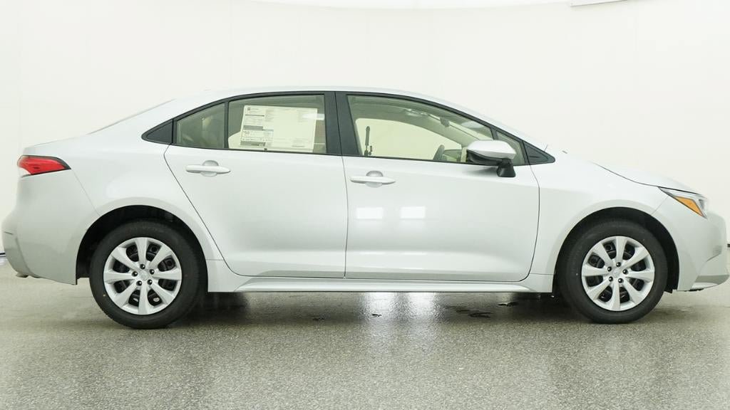 New 2026 Toyota Corolla LE FWD image 27