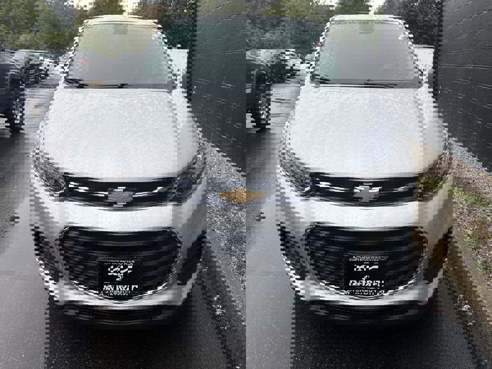 Used 2022 Chevrolet Trax LS w/ Tint and Cruise Package image 5