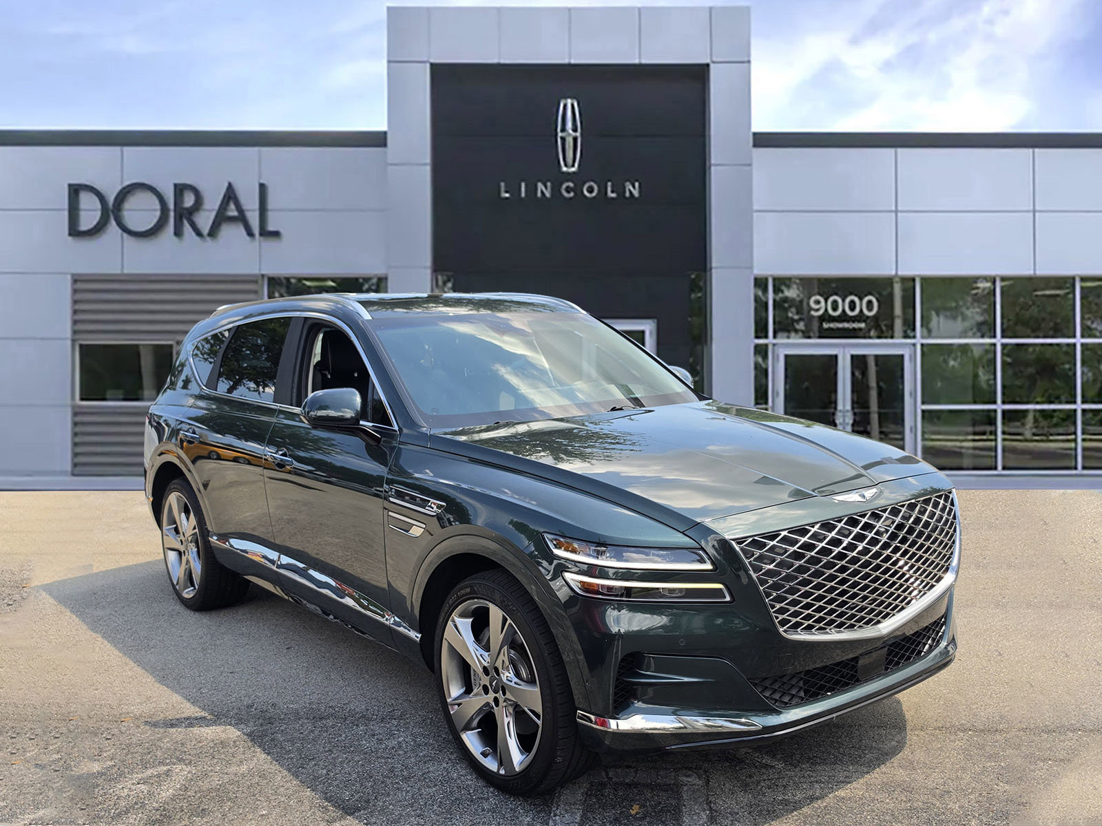 Used 2022 Genesis GV80 2.5T w/ Prestige Package 04 AWD/4WD image 1