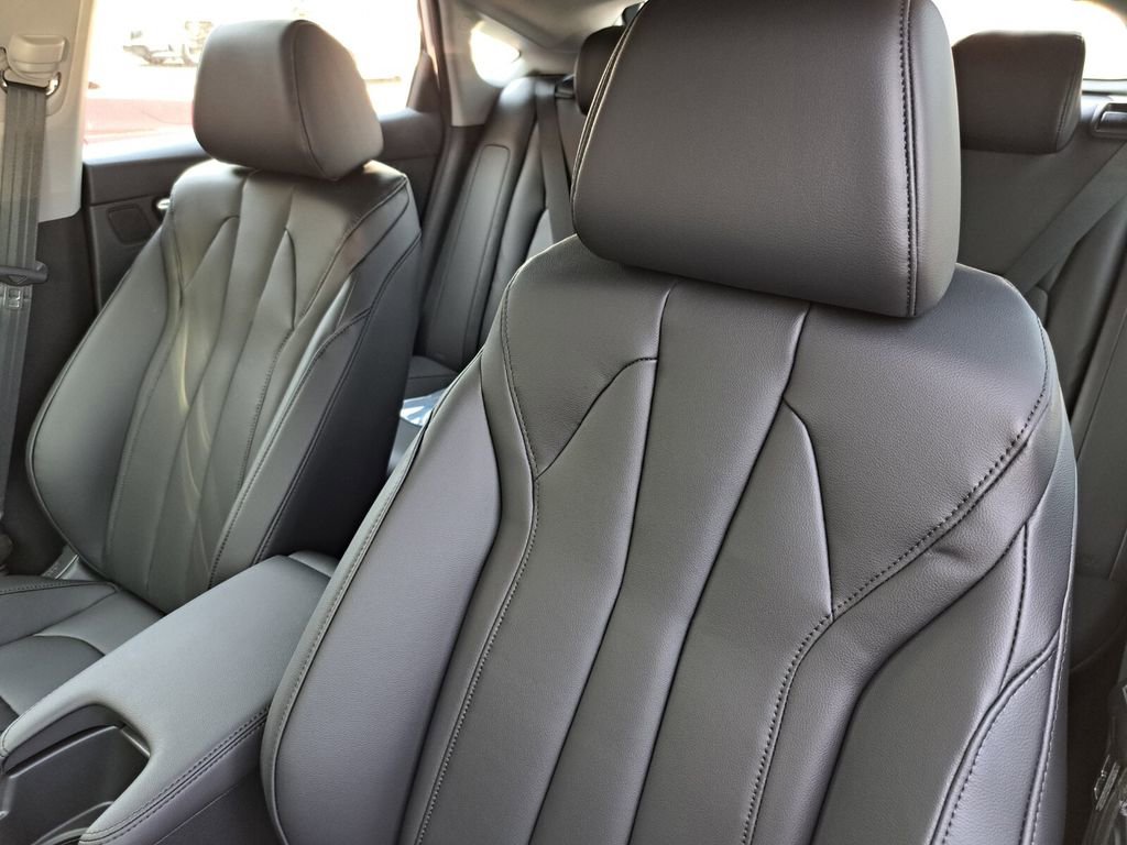 New 2026 Acura Integra FWD image 19