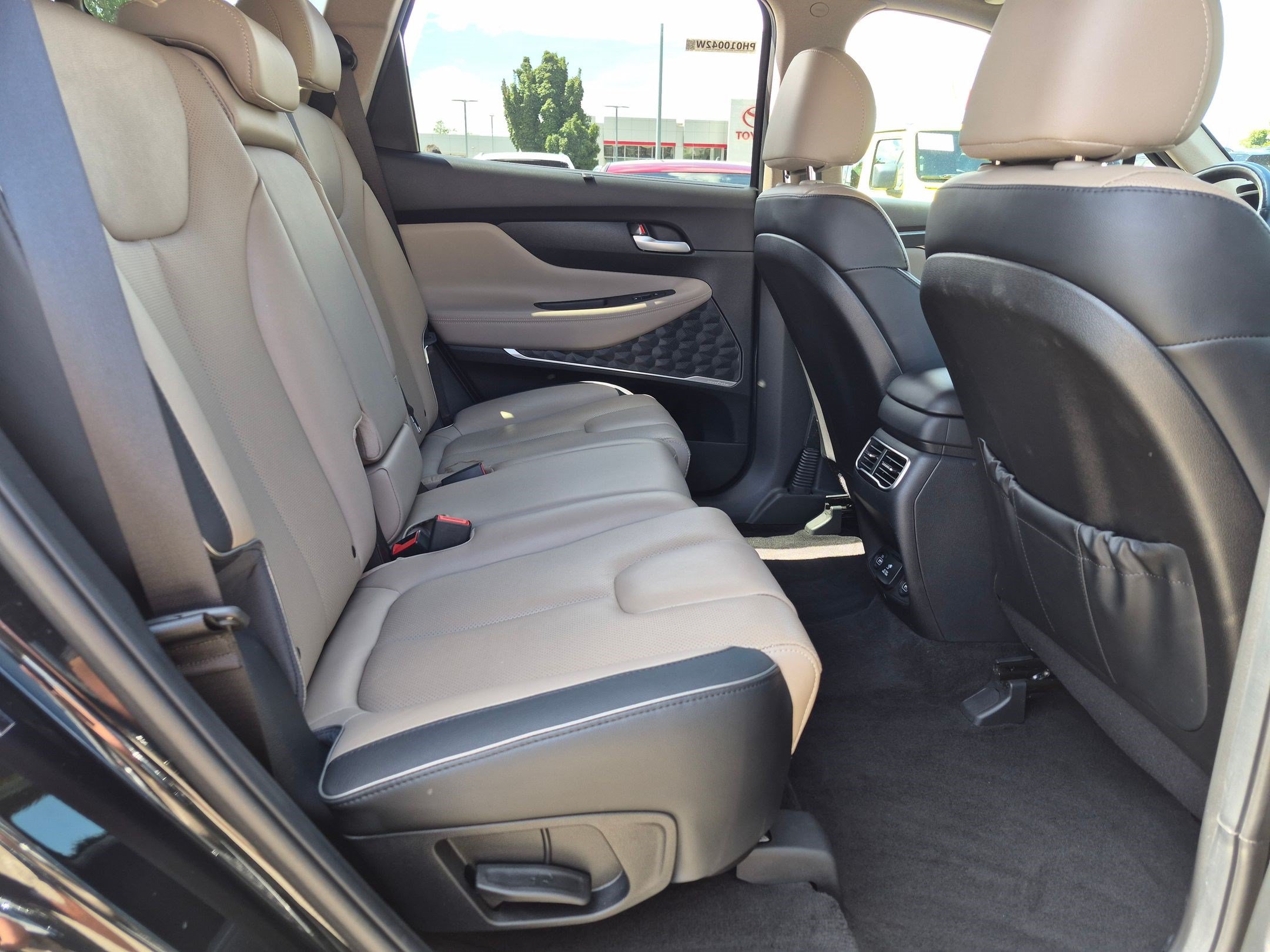Certified 2023 Hyundai Santa Fe Limited w/ Cargo Package AWD/4WD image 28