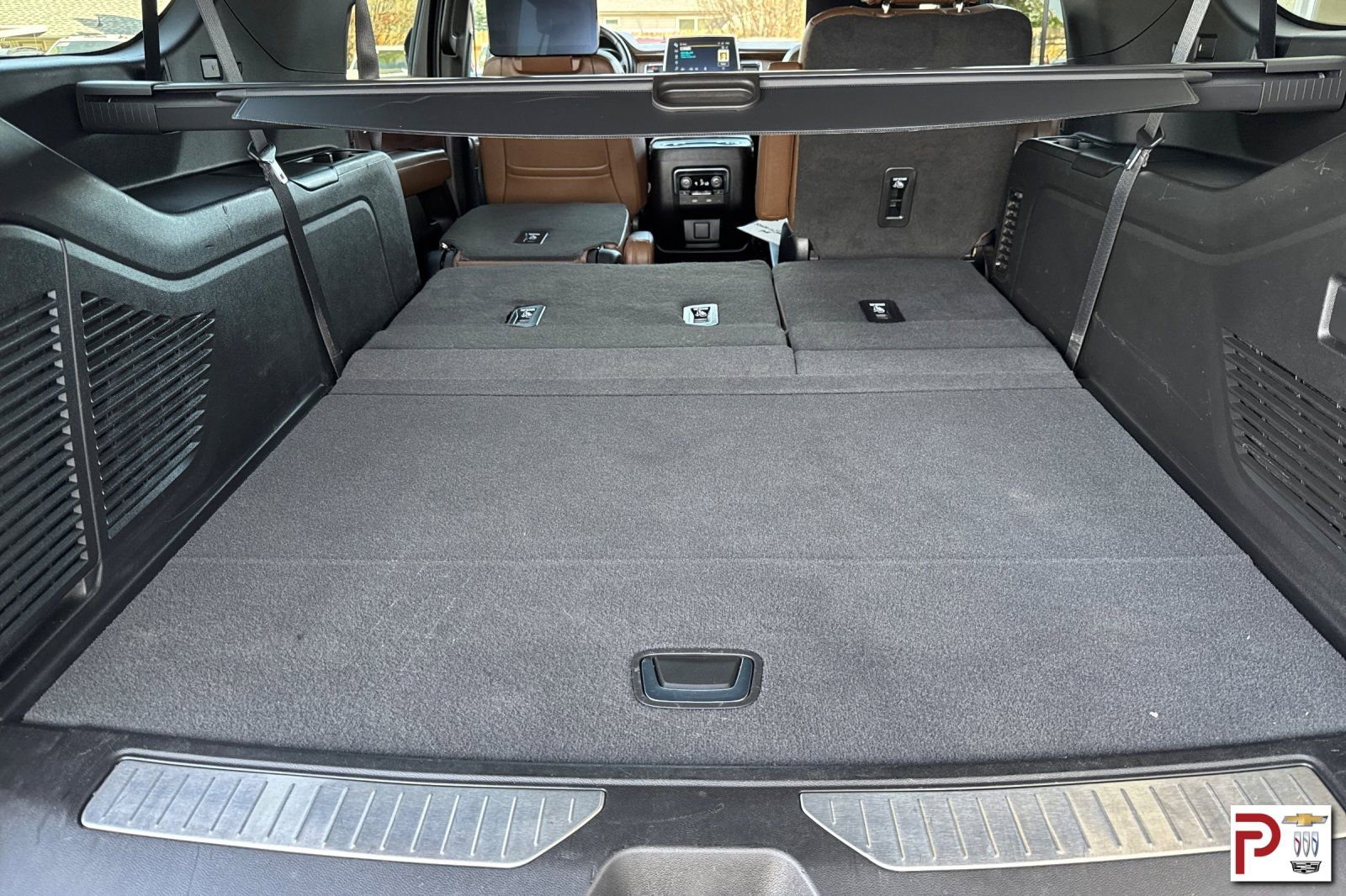 Certified 2023 Chevrolet Suburban High Country w/ LPO, Illumination Package AWD/4WD image 19