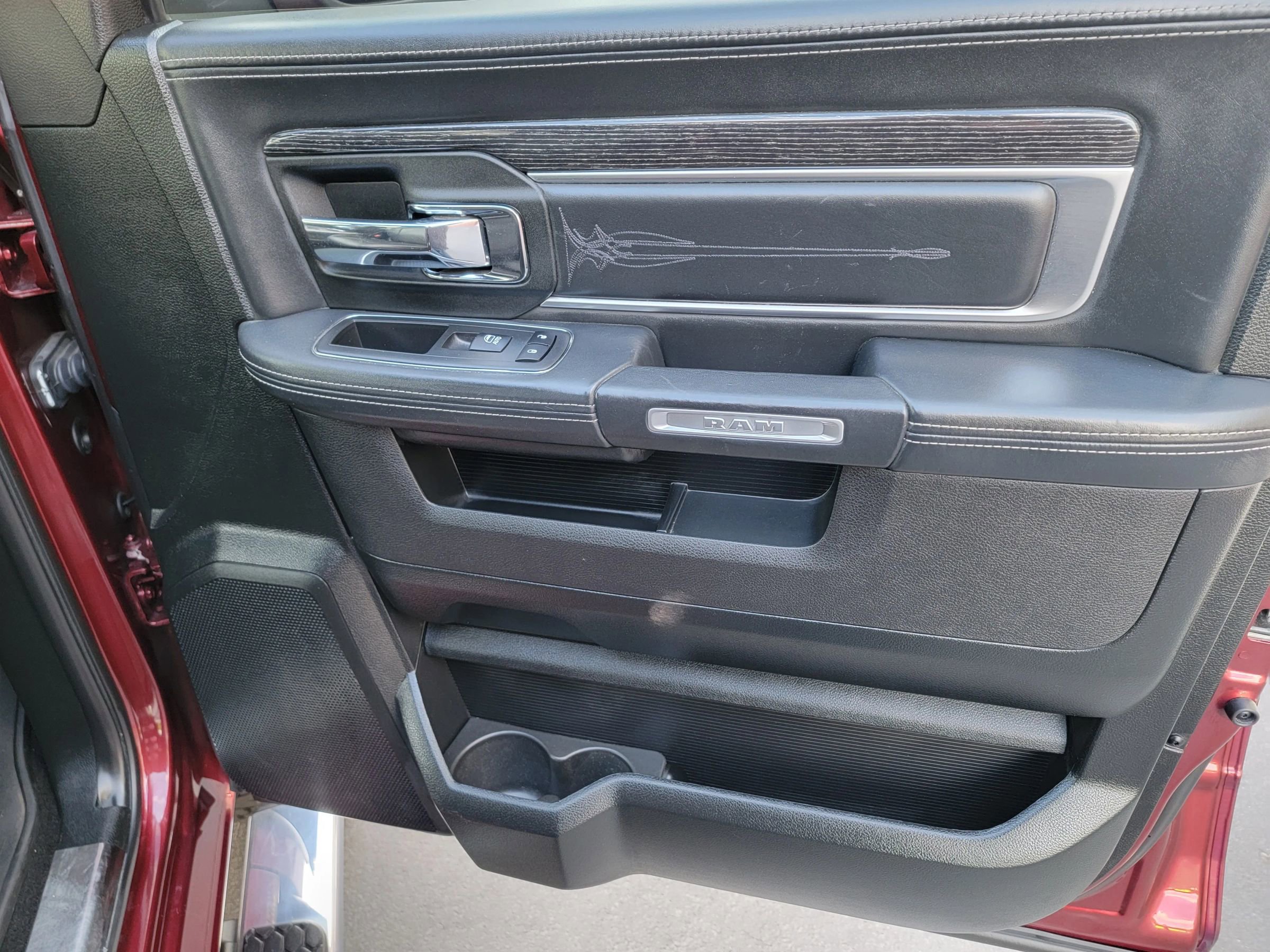 Used 2018 RAM 1500 Limited image 22