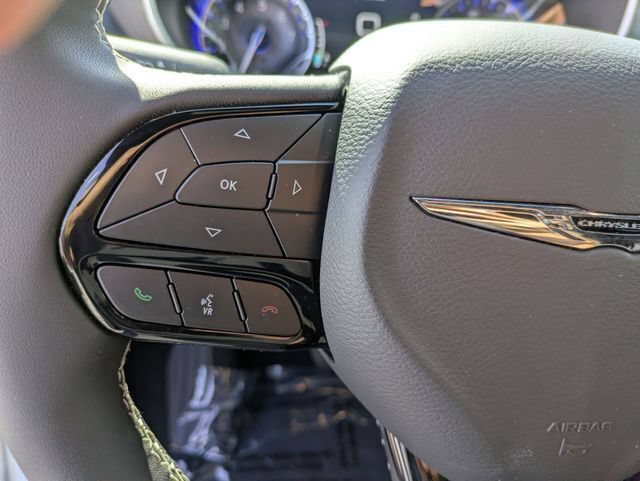 New 2026 Chrysler Pacifica Select w/ S Appearance Package FWD image 15