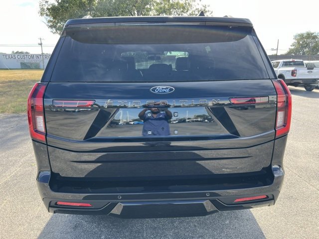 New 2025 Ford Expedition Tremor image 5