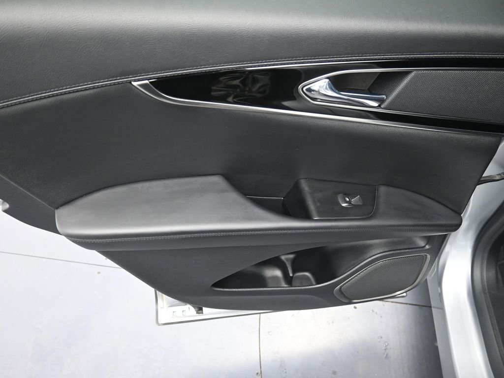 Used 2022 Lincoln Nautilus AWD w/ Premium Package image 24