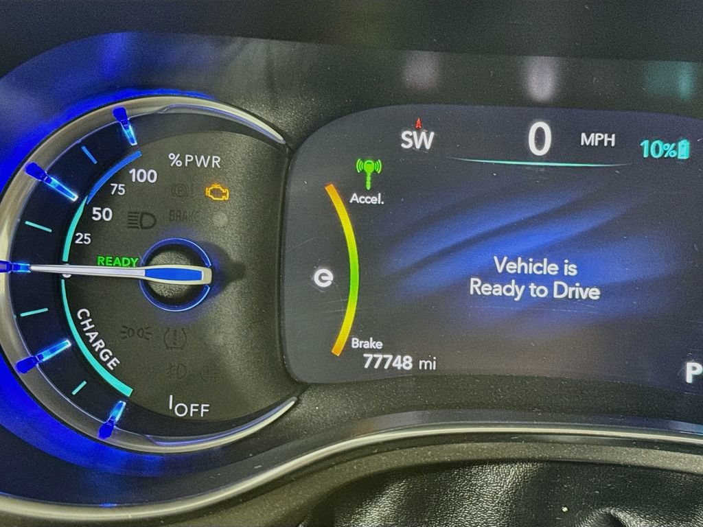 Used 2020 Chrysler Pacifica Limited FWD image 14