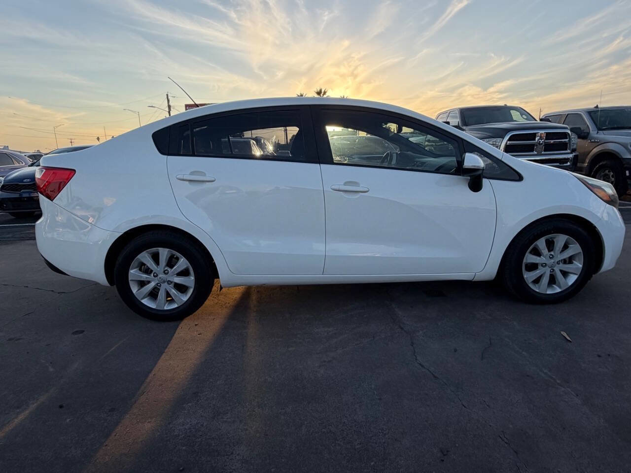 Used 2013 Kia Rio EX w/ Convenience Pkg image 12