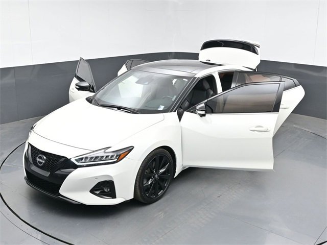 Used 2023 Nissan Maxima SR w/ Sport Mat Group image 51