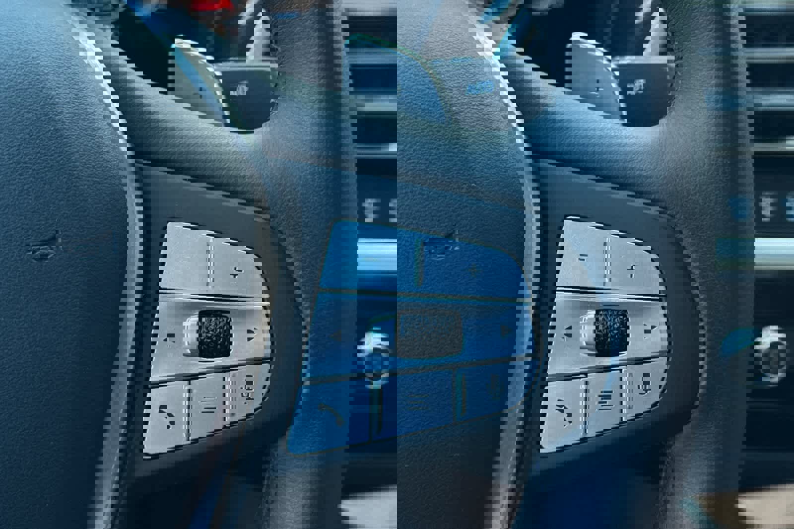 Used 2024 BMW X4 xDrive30i w/ Premium Package image 27