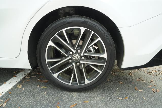 Used 2025 Toyota Camry XLE image 40