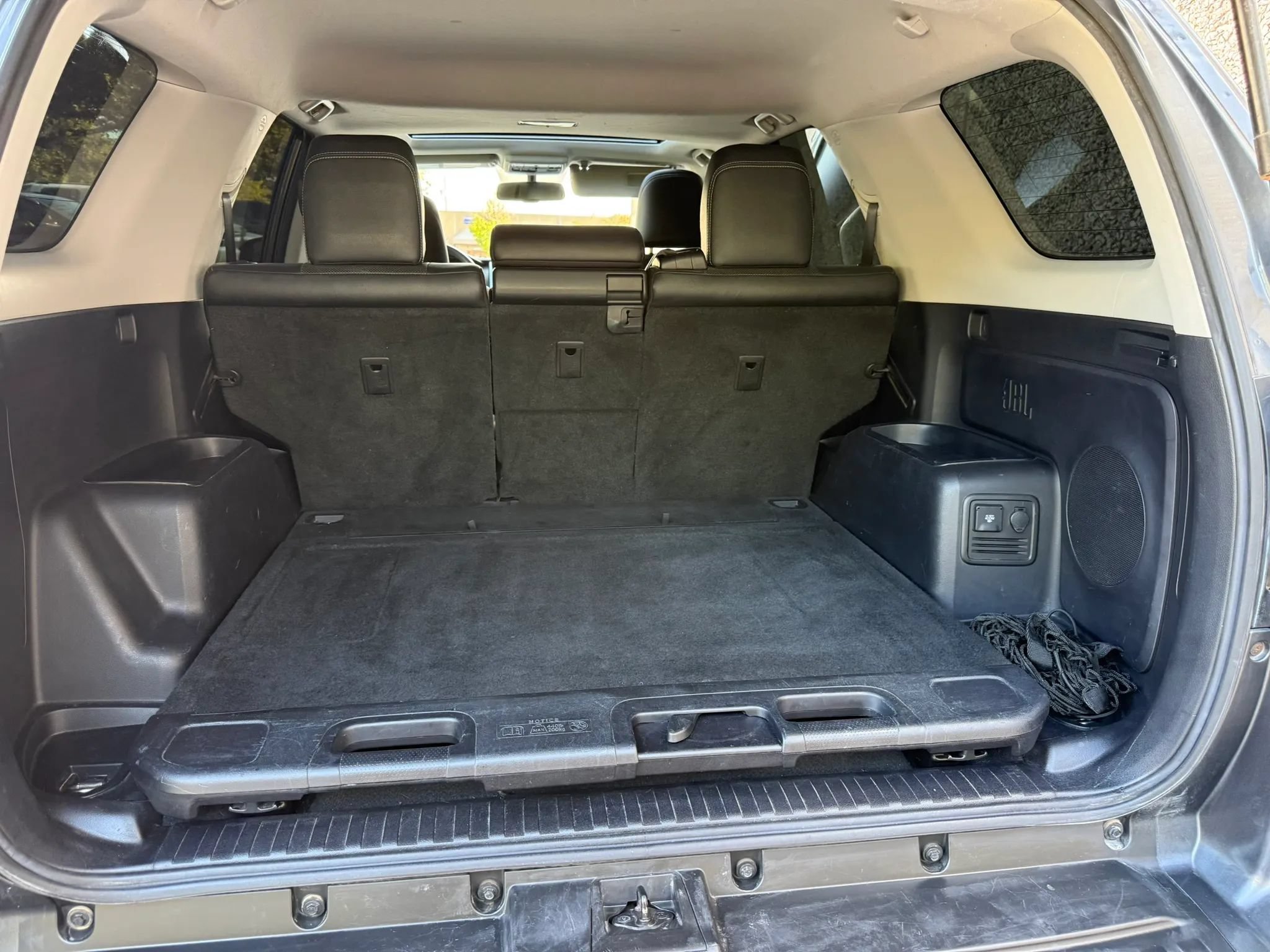 Used 2014 Toyota 4Runner Limited AWD/4WD image 6