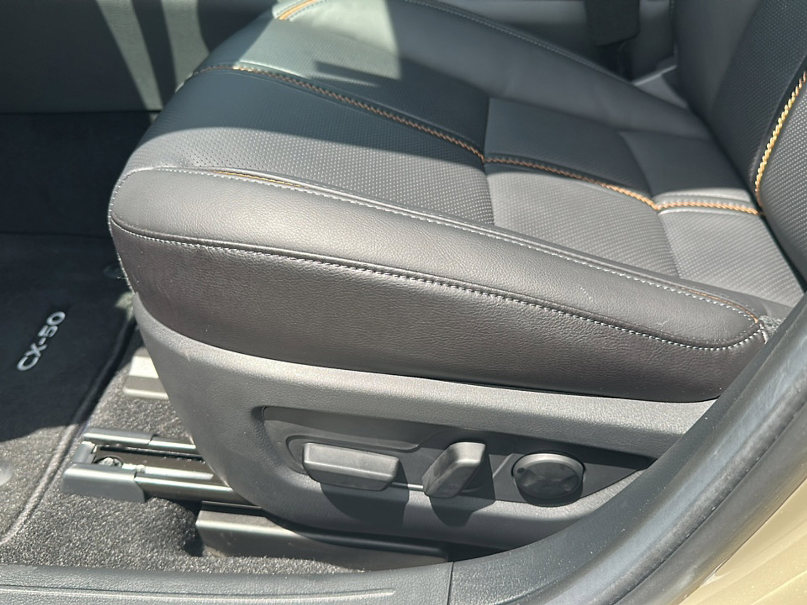 New 2025 MAZDA CX-50 2.5 Turbo w/ Premium Plus Pkg image 12