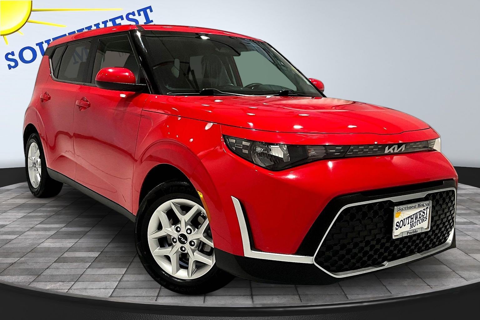 Used 2023 Kia Soul LX w/ Option Group 015 FWD image 3