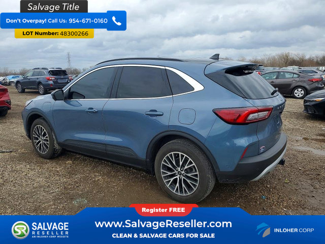 Used 2023 Ford Escape SE w/ PHEV Premium Package FWD image 3