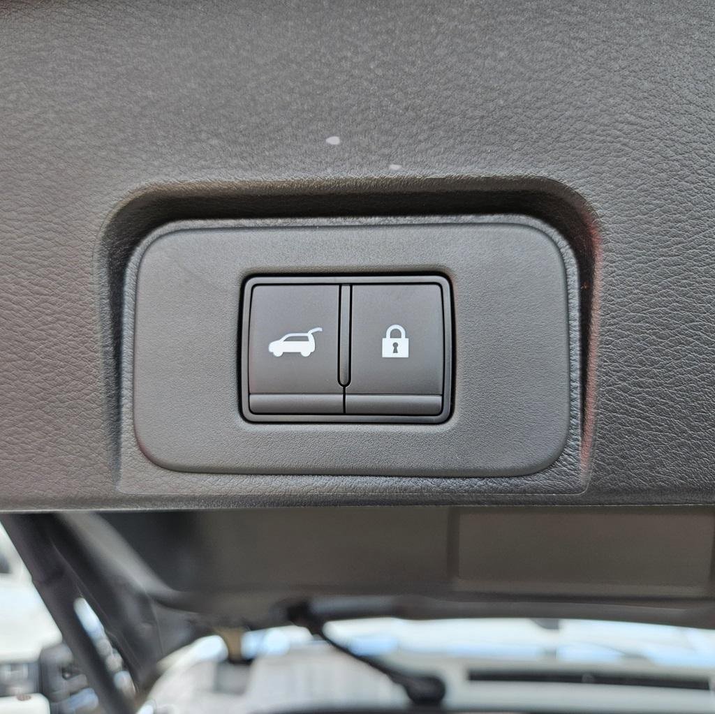 New 2026 Nissan Rogue SV image 18