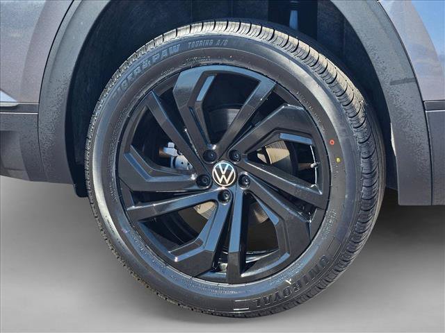 Used 2023 Volkswagen Atlas SE w/ Black Wheel Package AWD/4WD image 30