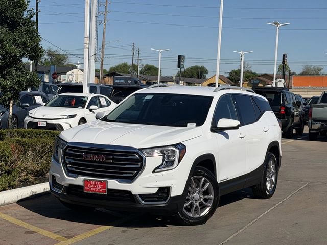 Used 2024 GMC Terrain SLT image 2