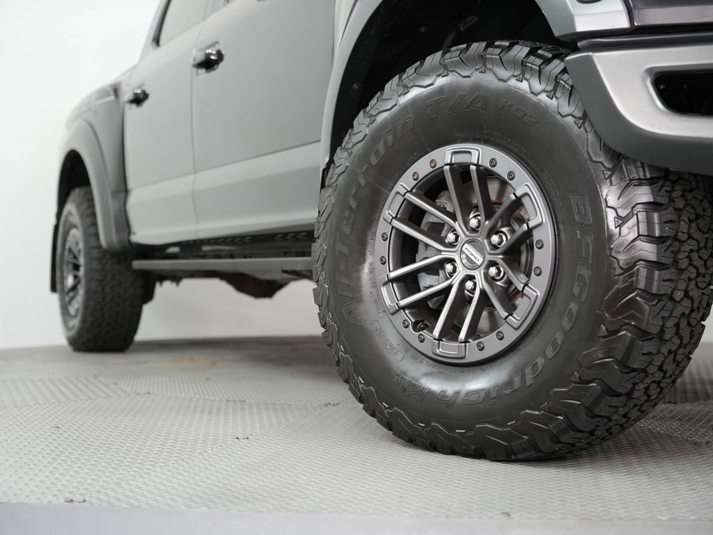 Used 2020 Ford F150 Raptor w/ Equipment Group 802A Luxury image 18