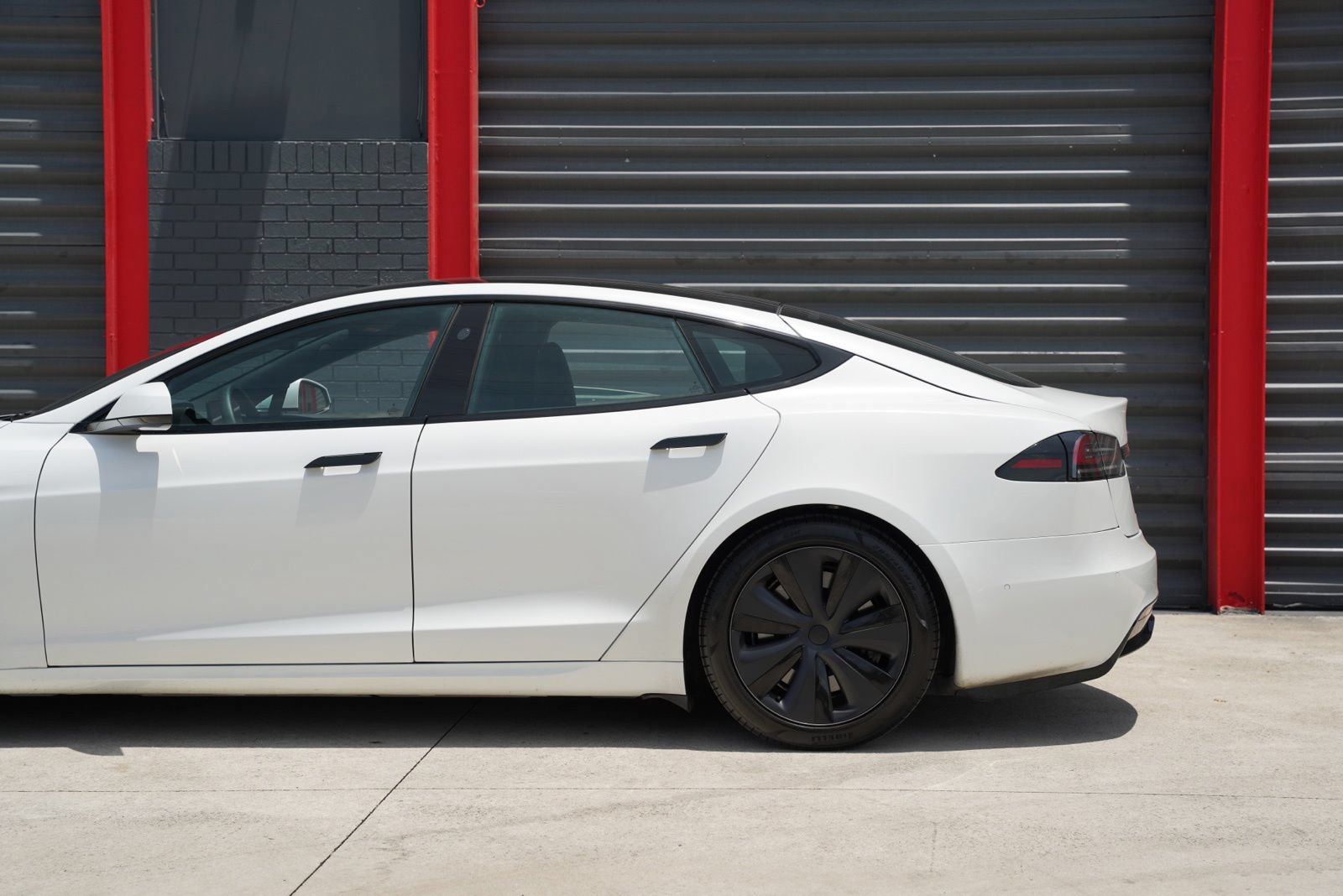 Used 2023 Tesla Model S AWD/4WD image 7