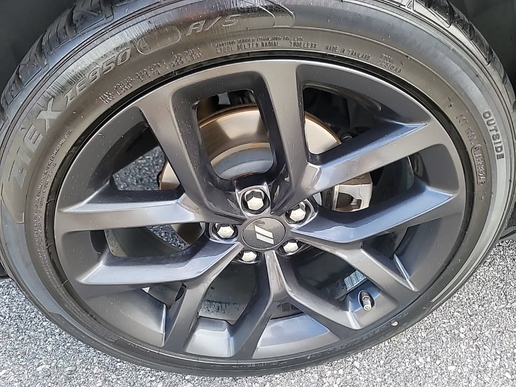 Used 2022 Dodge Challenger R/T w/ Plus Package RWD image 7