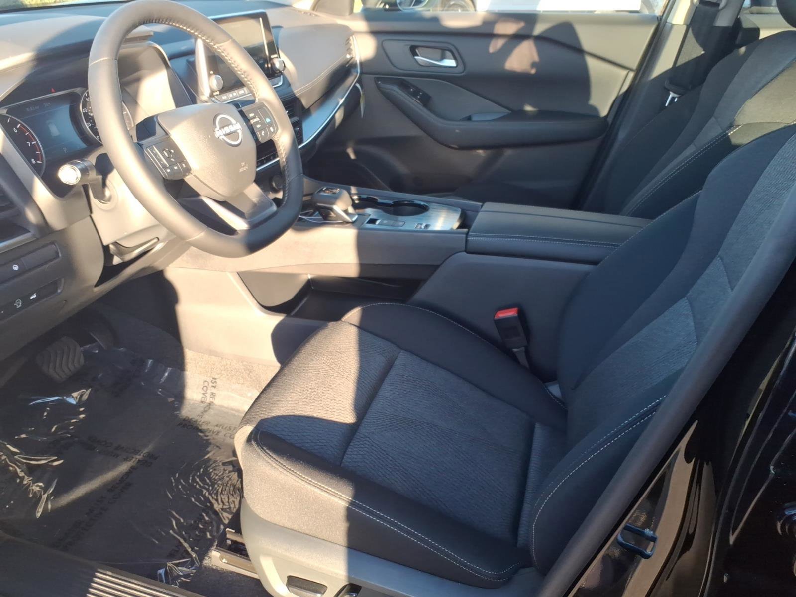 New 2026 Nissan Rogue SV w/ Cold Weather Package FWD image 6