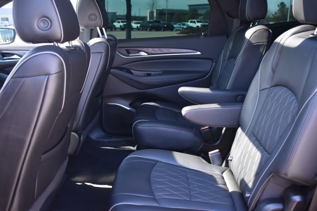 Used 2023 Buick Enclave Avenir w/ Avenir Technology Package image 15