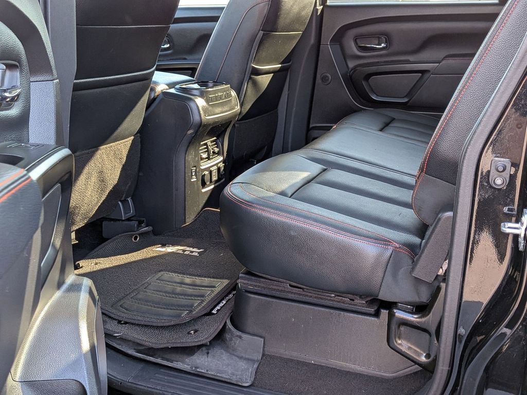 Used 2024 Nissan Titan PRO-4X w/ Pro-4x Convenience Package image 18